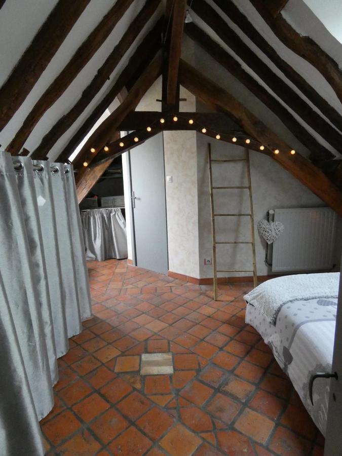 Maison De Charme Pres De Beauval Saint-Cyran-du-Jambot エクステリア 写真