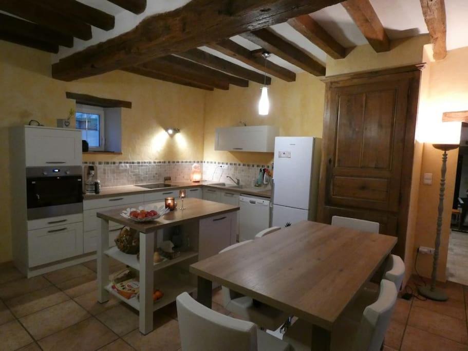 Maison De Charme Pres De Beauval Saint-Cyran-du-Jambot エクステリア 写真
